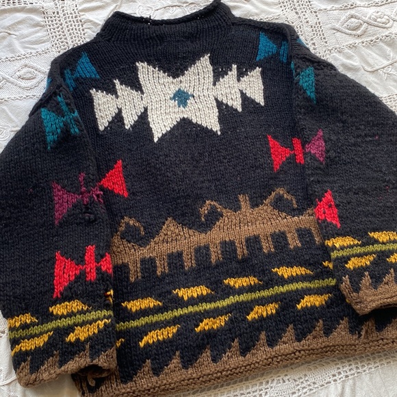Heavy vintage Ecuador wool sweater - Picture 5 of 10
